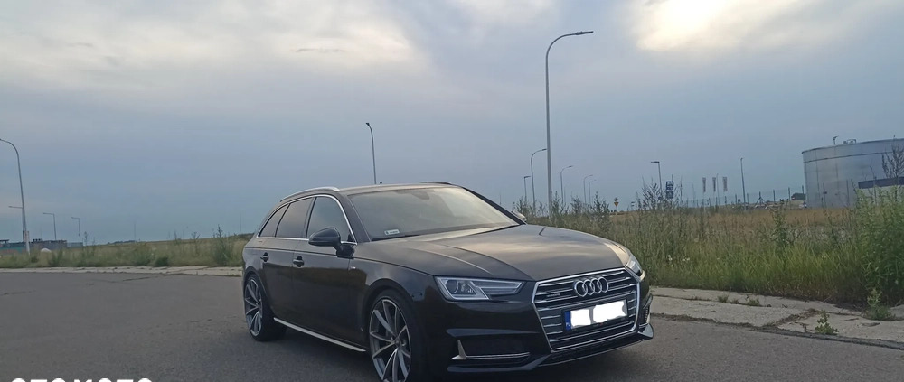 Audi A4 cena 104900 przebieg: 139772, rok produkcji 2017 z Kalisz małe 154